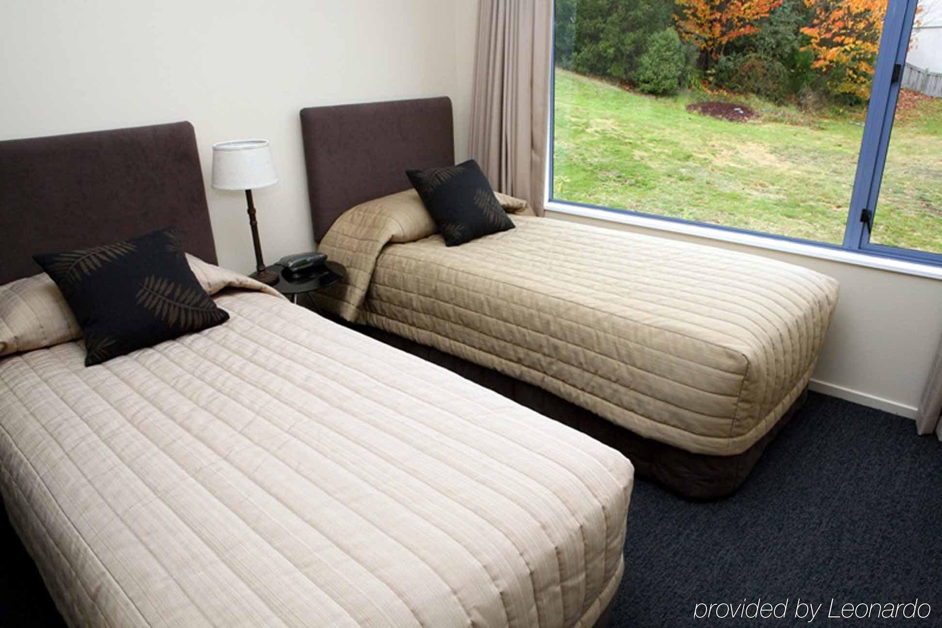 Sails On The Lake Taupo Room photo