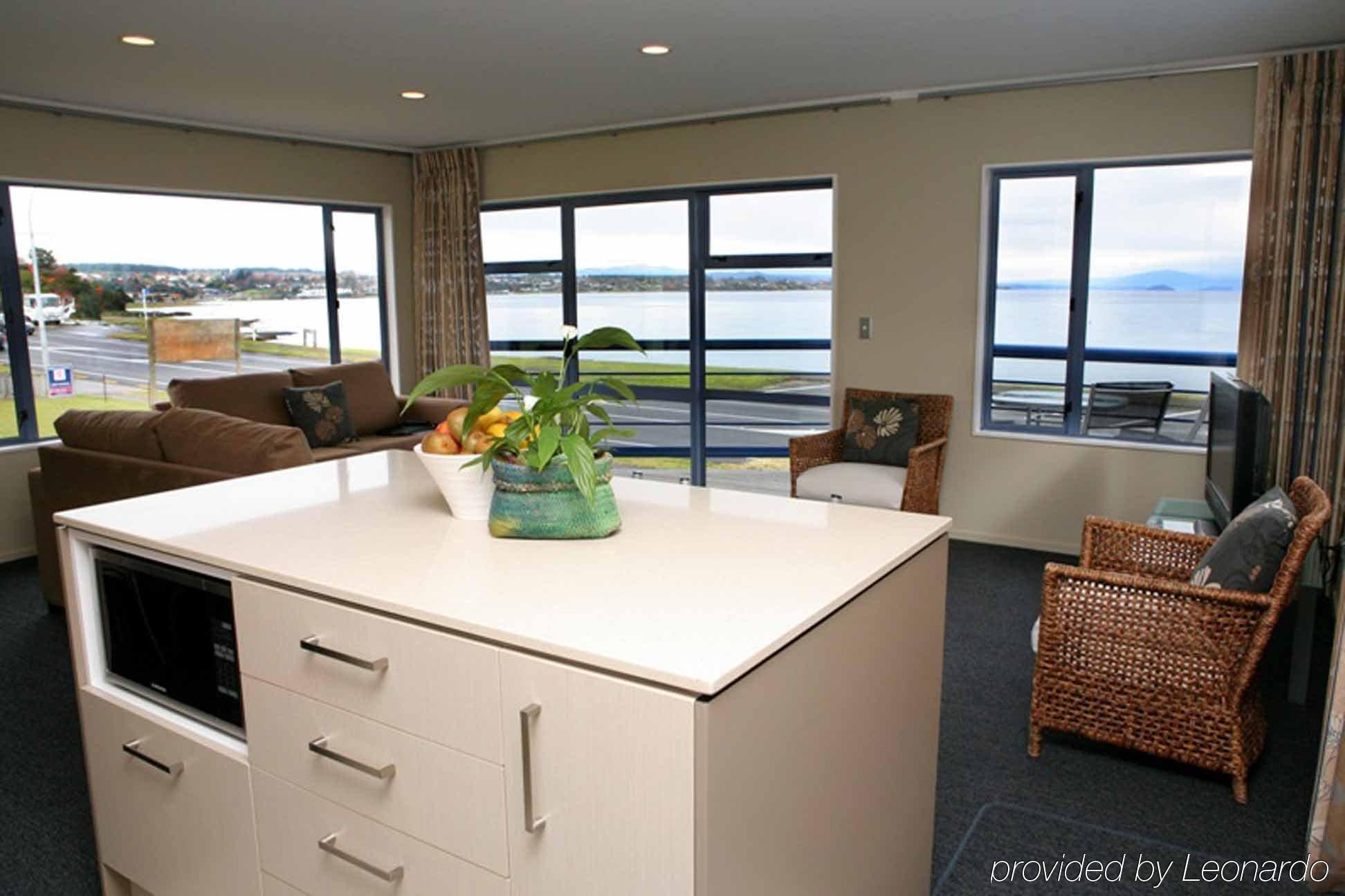 Sails On The Lake Taupo Room photo