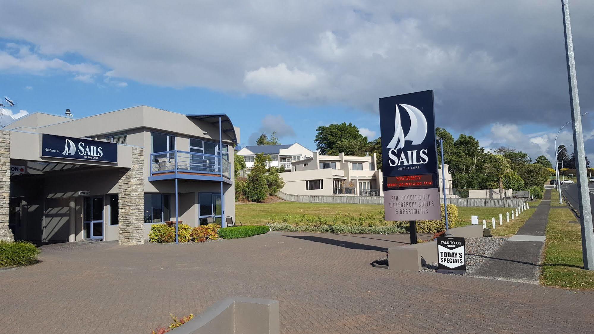 Sails On The Lake Taupo Exterior photo